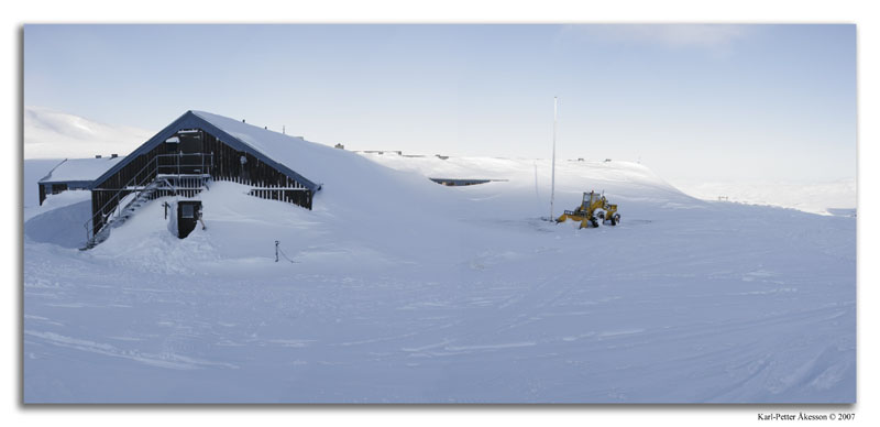 Sylarna mountain lodge in snow
