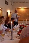 <b>Toastmaster</b><br>Johan styr upp kalaset<br>Tagen 17:29 den 07 augusti 2010 av Karl-Petter Åkesson