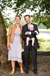 <b>Anna och Anders med Ludvig</b><br><br>Tagen 16:39 den 07 augusti 2010 av Karl-Petter Åkesson