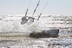 <b>Simon kitesurfar</b><br><br>Tagen 16:31 den 20 juni 2009 av Karl-Petter Åkesson