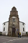 <b>Rund</b><br>Den runda kyrkan inne i Bowmore. Rund för att inga spöken eller onda andar skulle kunna gömma sig i hörnen.<br>Tagen 10:04 den 24 maj 2010 av Staffan Mossberg